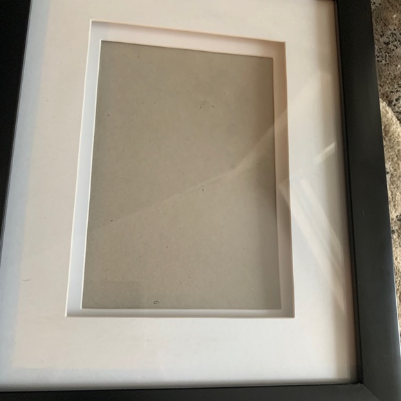 2 Picture frames - Picture 3 of 5